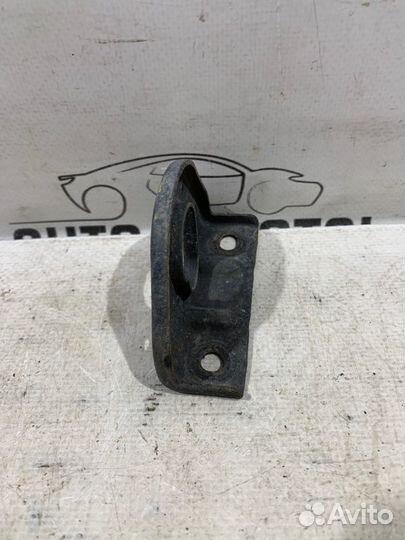 Кронштейн радиатора левый Hyundai Solaris G4FC