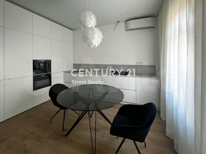 Таунхаус 180 м² на участке 1 сот.