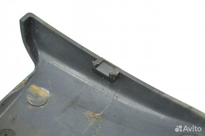 Накладка дверной петли, верхняя левая MAN TGA 18.4