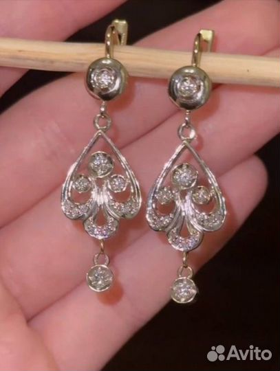 Золотые серьги с бриллиантами 585 пробы