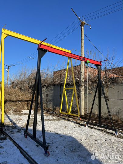 Мобильный козловой кран