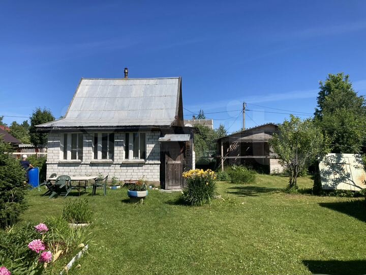 Дача 35 м² на участке 10 сот.