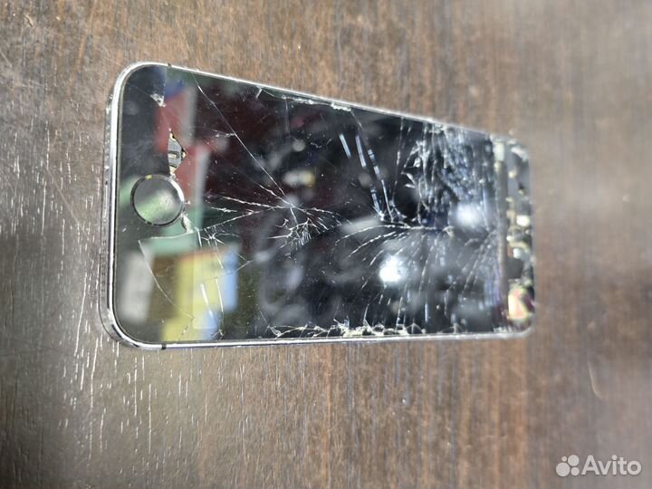 iPhone 5S, 16 ГБ