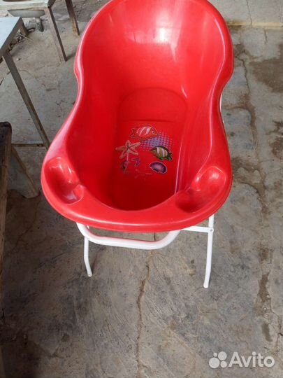 Ванночка для купания с подставкой