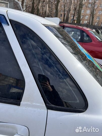 Форточка задняя Ваз Приора 2170