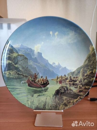 Тарелка декоративная настенная