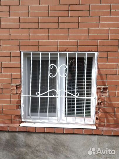 Кованые решетки на окна