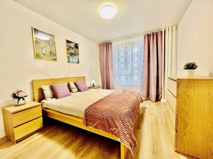 2-к. квартира, 57 м², 4/33 эт.