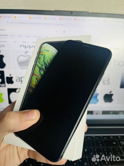 iPhone Xs, 64 ГБ