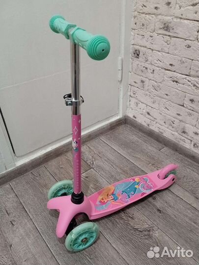 Самокат Barbie mini Новые