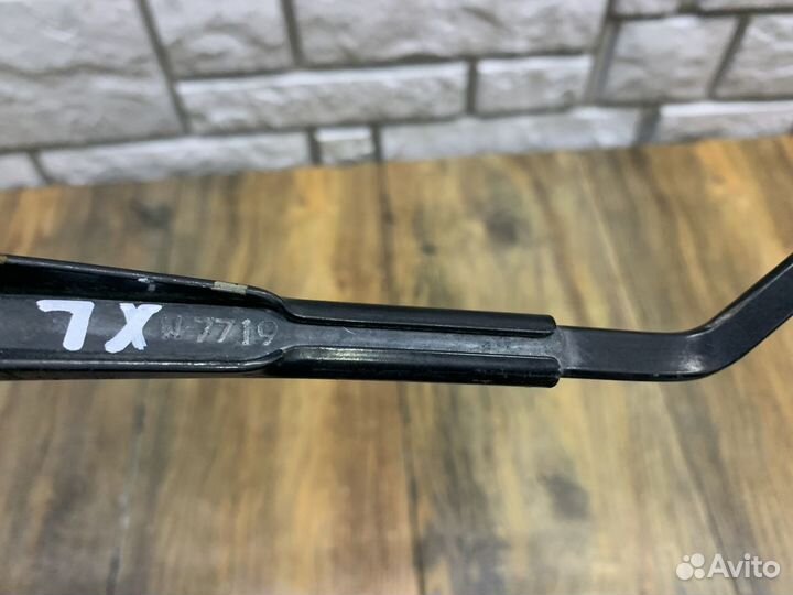 Mitsubishi Lancer Поводок стеклоочистителя LH RH