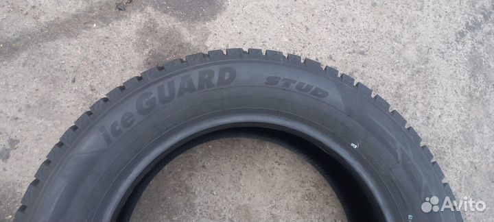 Yokohama Ice Guard Stud IG55 225/60 R17