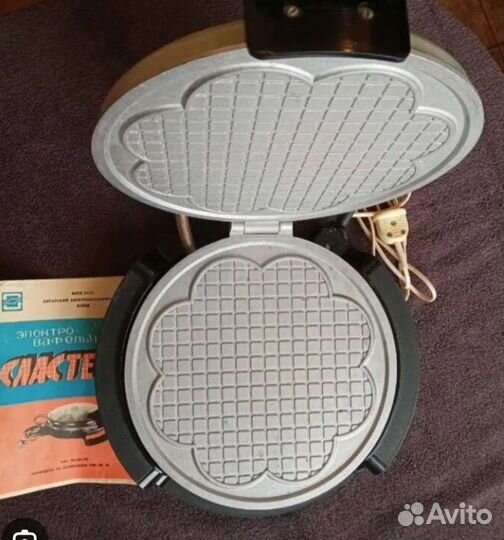 Электрическая вафельница СССР новая