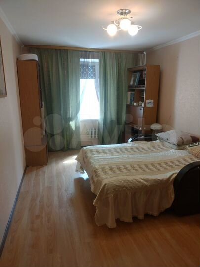 2-к. квартира, 56 м², 4/10 эт.