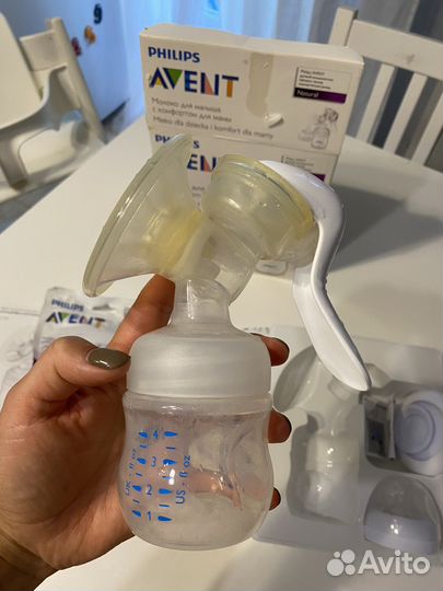 Молокоотсос avent ручной +пакеты для гв
