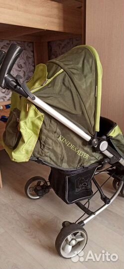 Прогулочная коляска