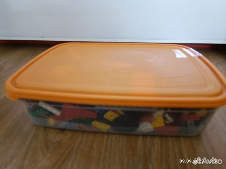 Коробка с lego