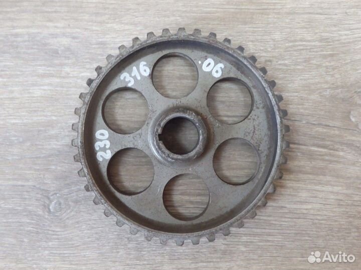 Шестерня (шкив) распредвала 2114