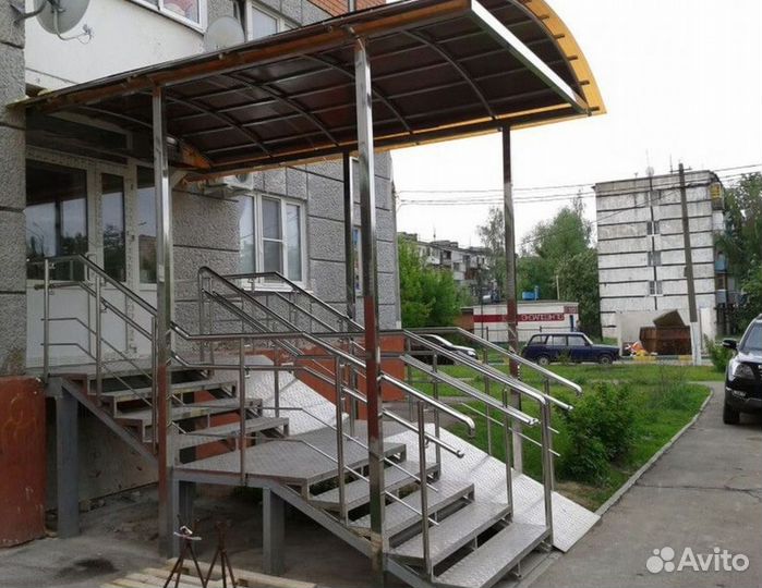 Дверь пластиковая