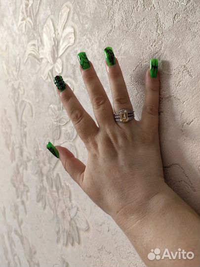 Серебряное кольцо
