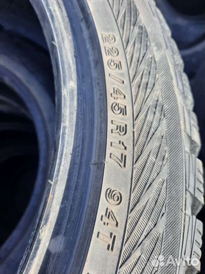 Yokohama Ice Guard IG65 225/45 R17 94T