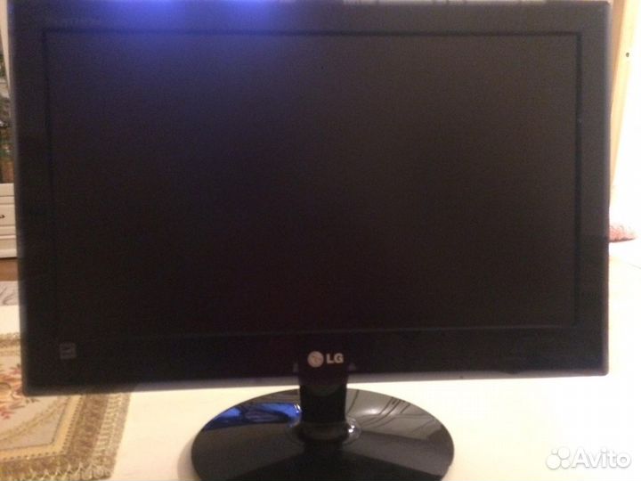 Монитор LG
