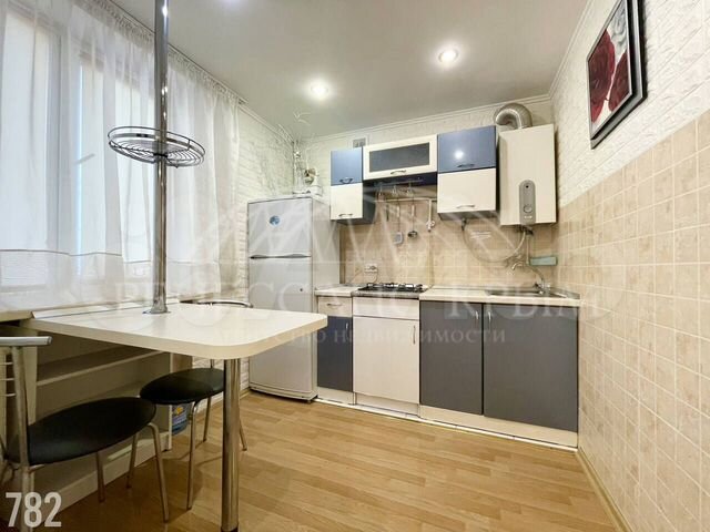 1-к. квартира, 32 м², 4/5 эт.