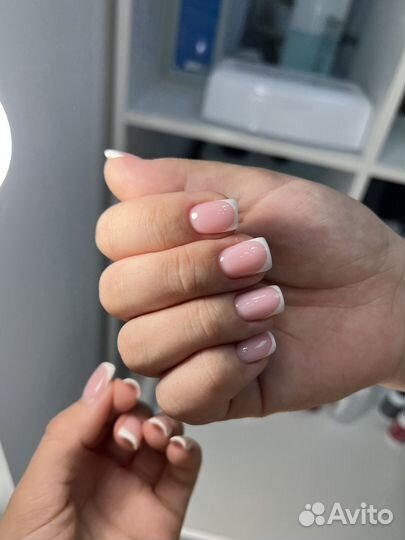 Маникюр и педикюр