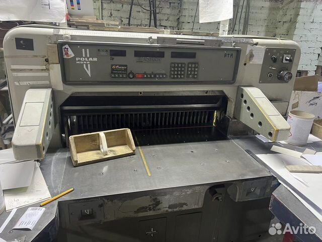 Бумагорезательная машина Polar 92EM объявление продам