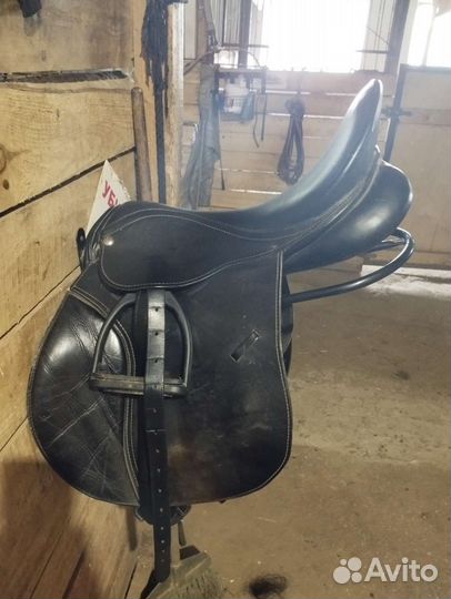 Конкурное седло