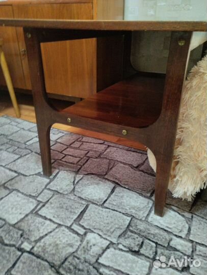 Журнальный столик бу