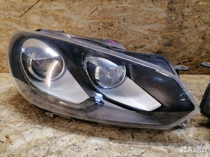 Комплект фар Volkswagen Golf 6 ксенон