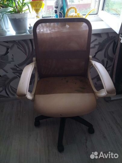 Компьютерное кресло