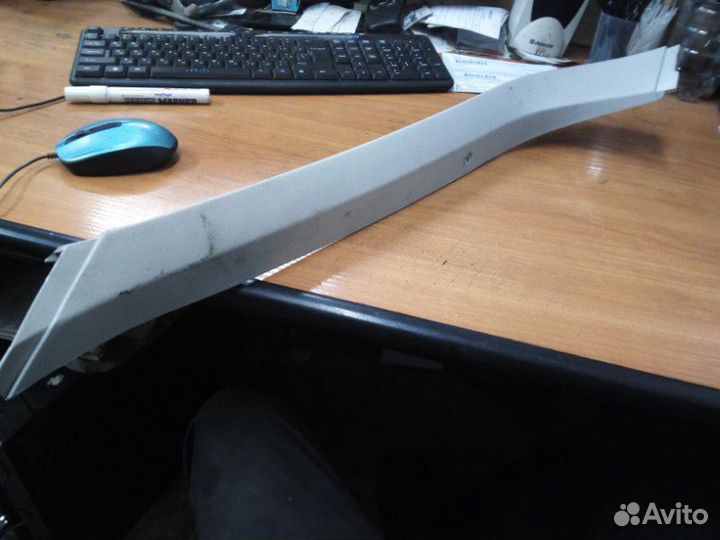 Обшивка багажника задняя правая Ford Focus 2