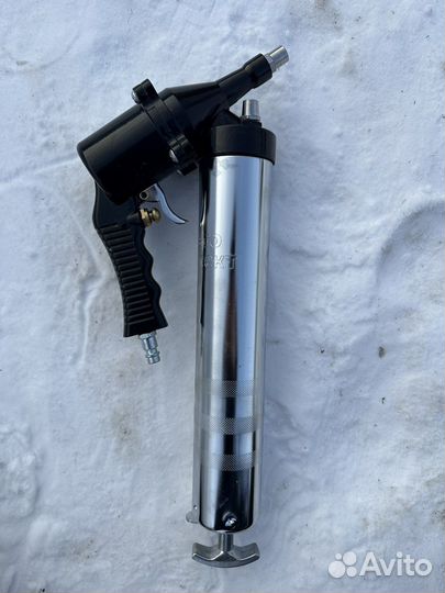 Шприц смазочный Пневматический