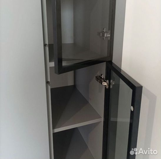 Шкаф распашной