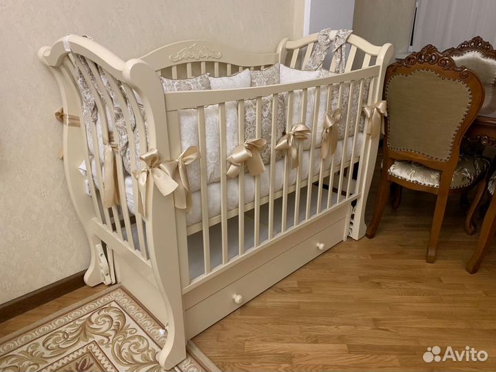 Детская кроватка