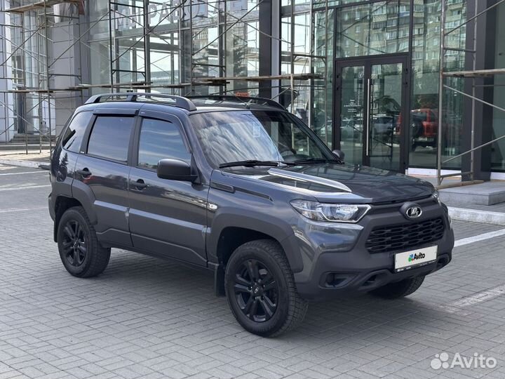 ВАЗ Niva Travel 1.7 МТ, 2022, 20 000 км