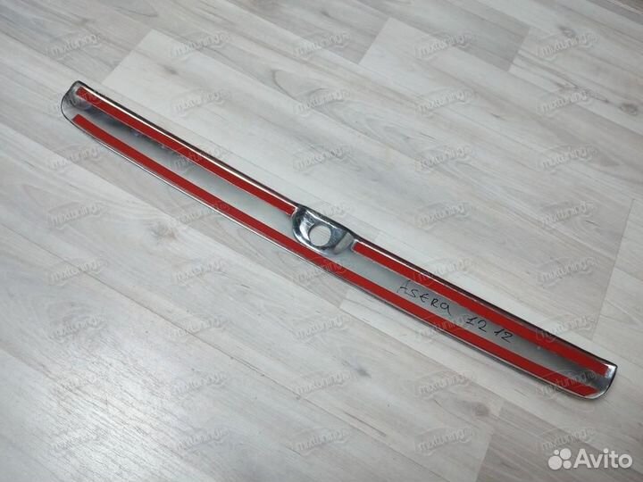 Накладка на крышку багажника Opel Astra 1998-2004