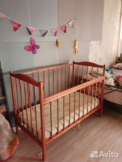 Детская кроватка