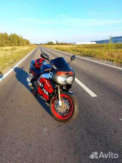 Мотоцикл honda CBR 900 RR Fireblade