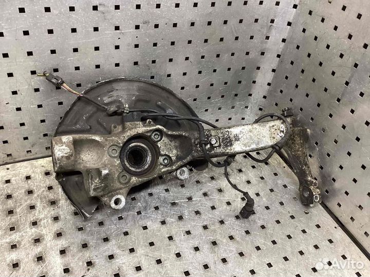 Цапфа/кулак поворотный передний правый Audi A6/RS6