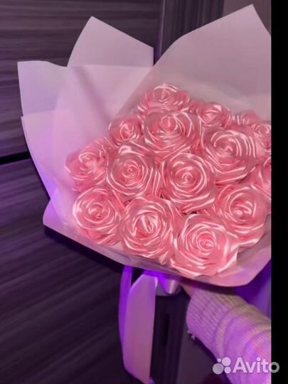 Букеты роз из атласных лент