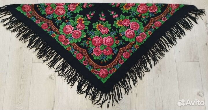 Шали, платки