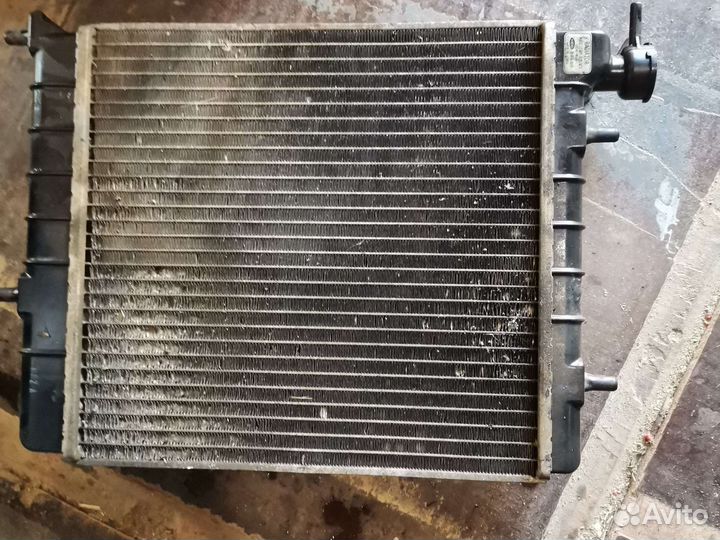 Радиатор охлаждения на hyundai accent МКПП