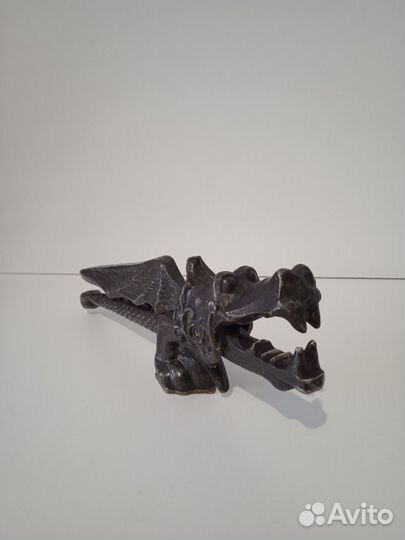 Орехоколка дракон