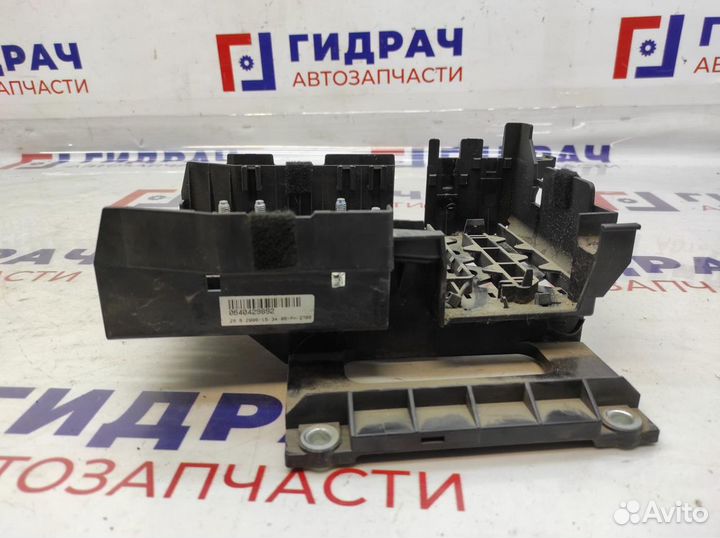 Блок предохранителей Volkswagen Touareg 7L0937548C