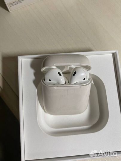 Беспроводные наушники apple airpods 1