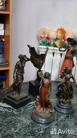 Статуэтка Интерьерная Бронза смотрите описание