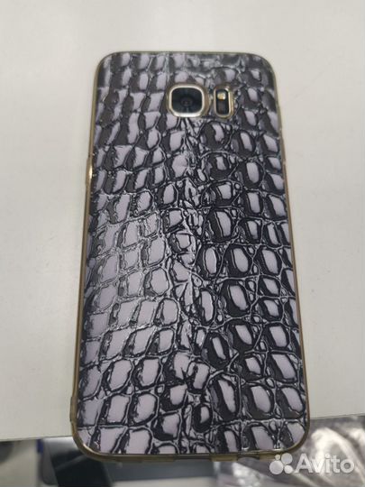 Защитная цветная наклейка ламинация